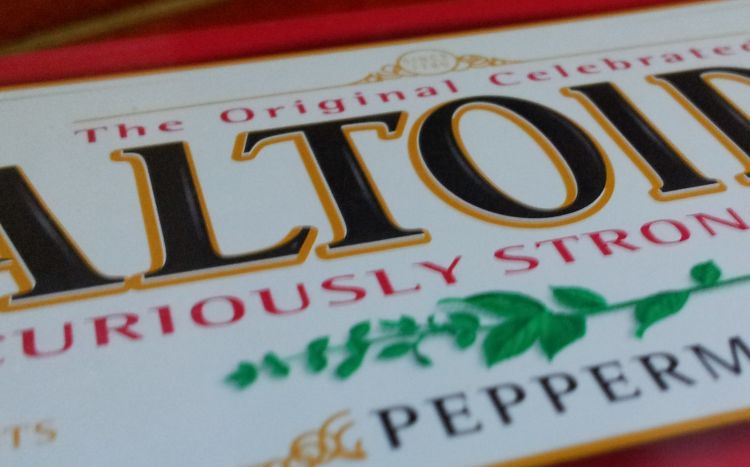 Altoids Strong Mints Peppermint 50g - Original USA