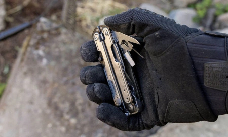 Leatherman ARC Stainless and Black DLC multitool (833076) - 20 tools
