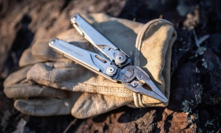 Leatherman Surge Black multitool (831334) - 21 tools