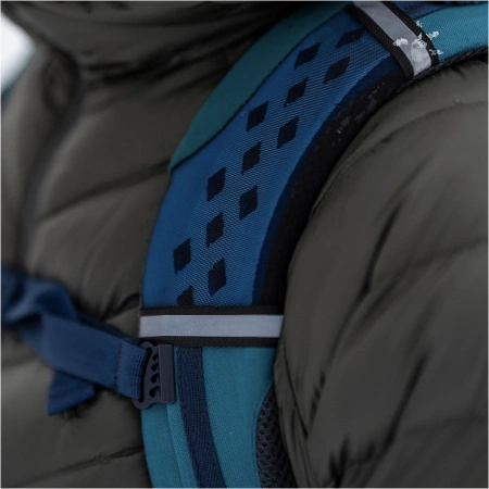 Alpinus - Woodpecker 70 backpack - navy blue-green