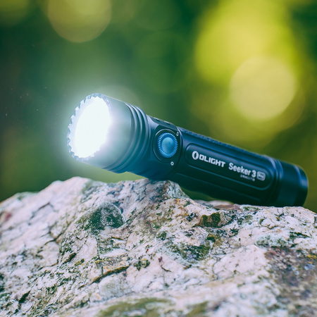 Olight Seeker 3 Pro Flashlight - Black - 4200 lumens Cool White