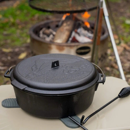 Petromax Dutch Oven FT6 Essential cast iron kettle with flat bottom
