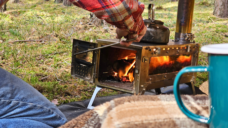 Bushmen - Fastfold Camping Stove L2W Tent Stove - Large - with two windows
