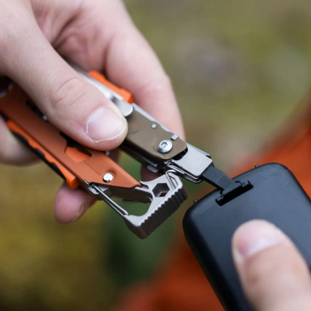 Leatherman Signal Nocturnal multitool (833323) - 19 tools