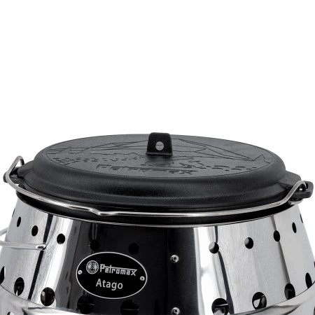 Petromax Dutch Oven FT6 Essential cast iron kettle with flat bottom