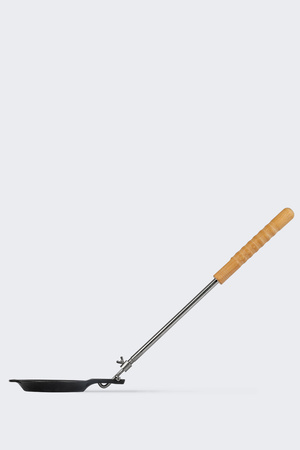 Petromax Cast Iron Frying Pan on Telescopic Handle