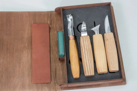Carving knife set with wooden case - BeaverCraft S19Book