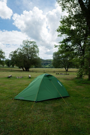 Husky - Hiking tent BEAST 3 - green