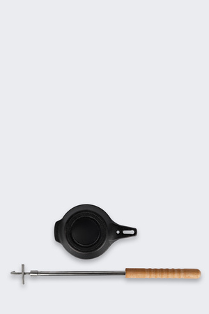 Petromax Cast Iron Frying Pan on Telescopic Handle