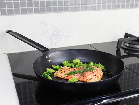 Muurikka Heavy Metal Black Carbon Steel Frying Pan 28cm