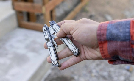 Leatherman ARC Stainless and Black DLC multitool (833076) - 20 tools