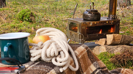Bushmen - Fastfold Camping Stove L2W Tent Stove - Large - with two windows