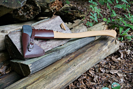 Bushcraft Axe - TBS Sherwood Small Forest Axe