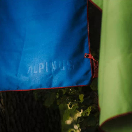 Alpinus - Canoa towel 50 x 100 cm - green