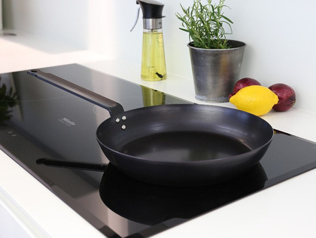 Muurikka Heavy Metal Black Carbon Steel Frying Pan 24cm